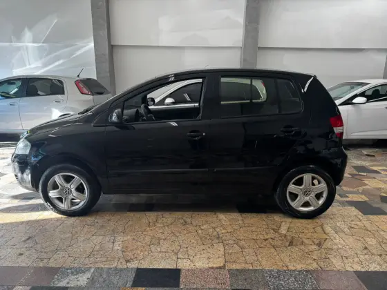 VOLKSWAGEN FOX 1.6 MI SPORTLINE 8V FLEX 4P MANUAL VOLKSWAGEN FOX 1.6 MI SPORTLINE 8V FLEX 4P MANUAL