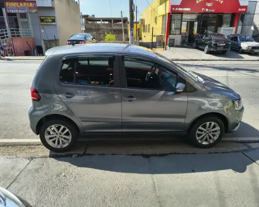 VOLKSWAGEN-FOX-1.6 MSI TOTAL FLEX CONNECT 4P MANUAL VOLKSWAGEN-FOX-2018