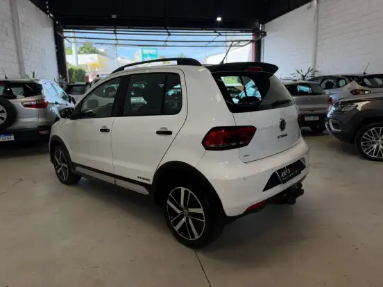 VOLKSWAGEN-FOX-1.6 MSI TOTAL FLEX XTREME 4P MANUAL VOLKSWAGEN-FOX-2017