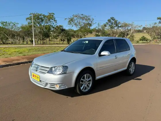 VOLKSWAGEN GOLF 1.6 MI SPORTLINE 8V FLEX 4P MANUAL VOLKSWAGEN GOLF 1.6 MI SPORTLINE 8V FLEX 4P MANUAL