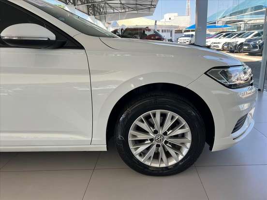 VOLKSWAGEN-JETTA-2019