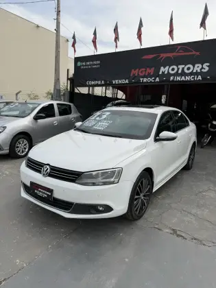 VOLKSWAGEN JETTA 2.0 TSI HIGHLINE 211CV GASOLINA 4P TIPTRONIC