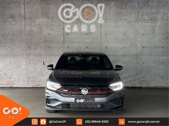 VOLKSWAGEN-JETTA-2020