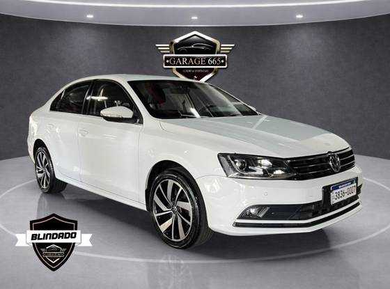 VOLKSWAGEN JETTA 2.0 TSI HIGHLINE 211CV GASOLINA 4P TIPTRONIC