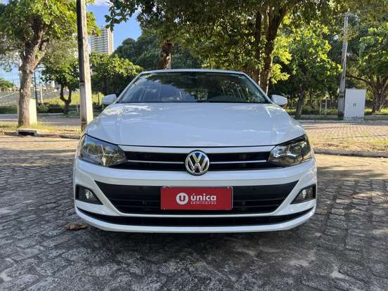 VOLKSWAGEN-POLO-2018