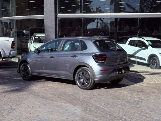 VOLKSWAGEN-POLO-2025
