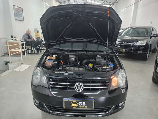 VOLKSWAGEN-POLO SEDAN-1.6 MI 8V FLEX 4P AUTOMATIZADO VOLKSWAGEN-POLO SEDAN-2014