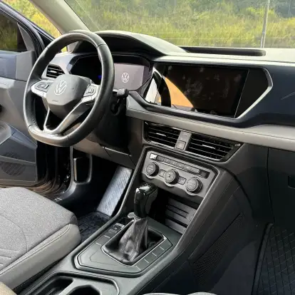 VOLKSWAGEN-TAOS-2021