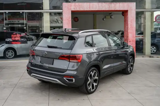 VOLKSWAGEN-TAOS-2025
