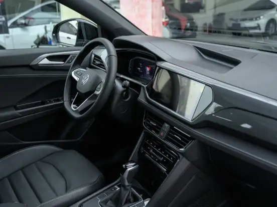 VOLKSWAGEN-TAOS-1.4 250 TSI TOTAL FLEX HIGHLINE AUTOMÁTICO VOLKSWAGEN-TAOS-2025