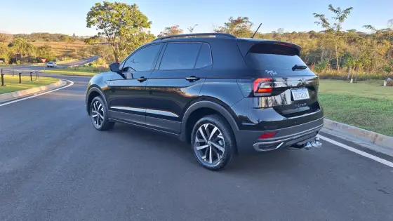 VOLKSWAGEN T-CROSS 1.0 200 TSI TOTAL FLEX SENSE AUTOMÁTICO