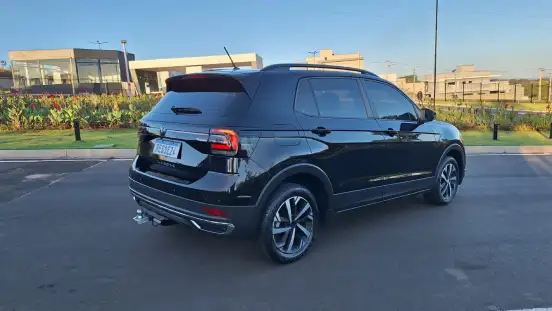 VOLKSWAGEN-T-CROSS-2021