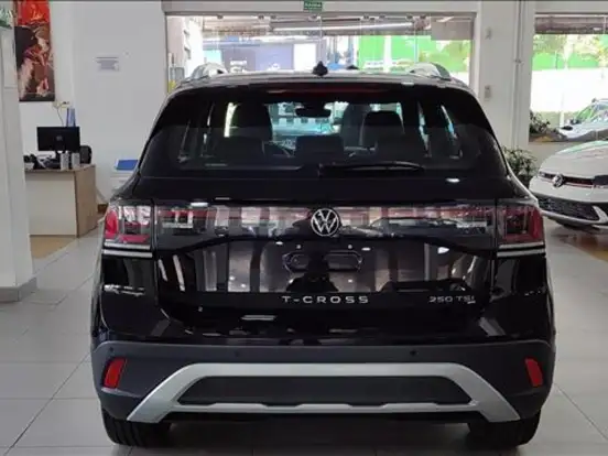 VOLKSWAGEN-T-CROSS-2026