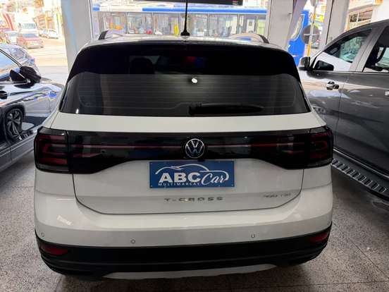 VOLKSWAGEN-T-CROSS-2022