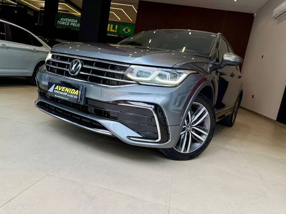 VOLKSWAGEN TIGUAN 2.0 300 TSI GASOLINA ALLSPACE R-LINE AUTOMÁTICO