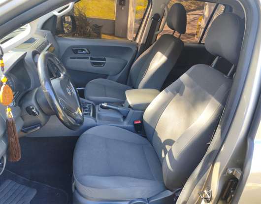VOLKSWAGEN-AMAROK-2013
