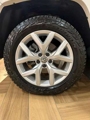 VOLKSWAGEN-AMAROK-2021