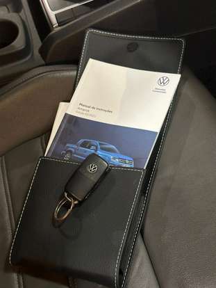 VOLKSWAGEN-AMAROK-2021