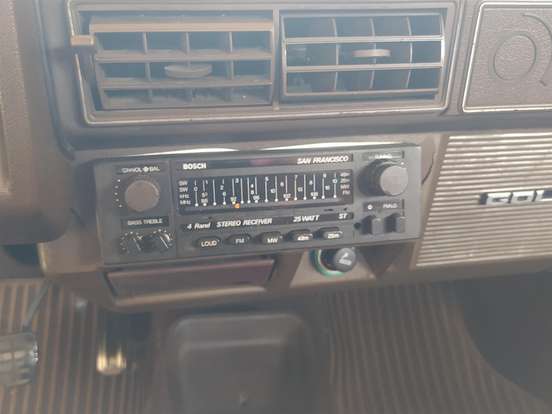 VOLKSWAGEN-GOL-1986
