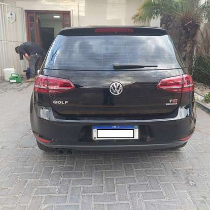 VOLKSWAGEN-GOLF-2014