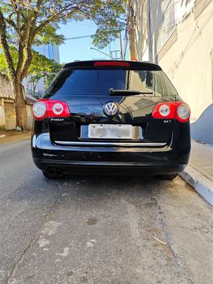 VOLKSWAGEN-PASSAT-2010