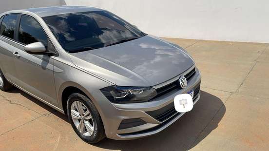 VOLKSWAGEN-POLO-2017