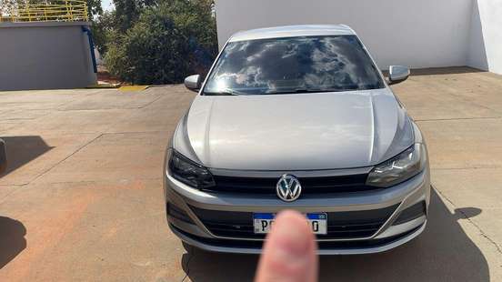 VOLKSWAGEN-POLO-2017