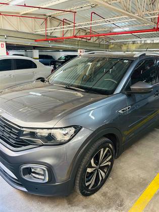 VOLKSWAGEN T-CROSS 1.4 250 TSI TOTAL FLEX HIGHLINE AUTOMÁTICO