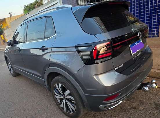 VOLKSWAGEN-T-CROSS-2023