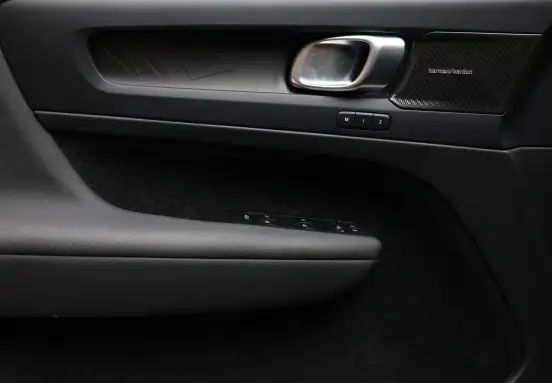VOLVO-C40-P8 RECHARGE TWIN ELECTRIC ULTIMATE AWD VOLVO-C40-2023