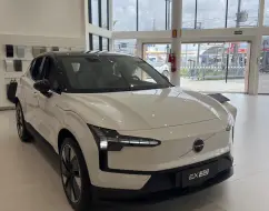 VOLVO EX30 51 KW ELÉTRICO PLUS VOLVO EX30 51 KW ELÉTRICO PLUS
