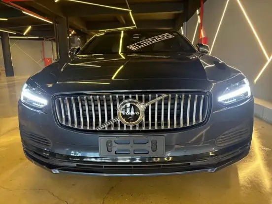 VOLVO-S90-2021