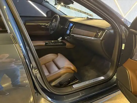 VOLVO-S90-2021