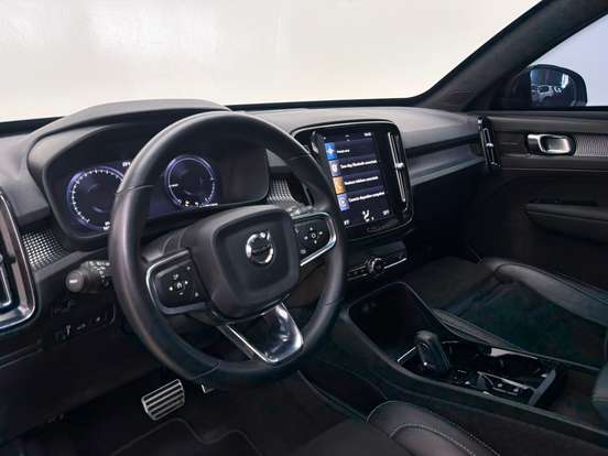 VOLVO-XC40-1.5 T5 RECHARGE R-DESIGN GEARTRONIC VOLVO-XC40-2021