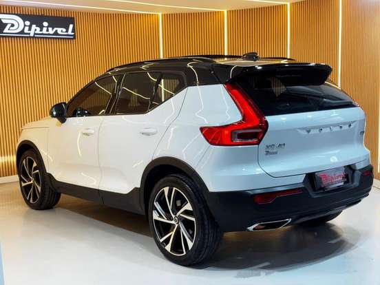 VOLVO-XC40-2.0 T5 GASOLINA R-DESIGN AWD GEARTRONIC VOLVO-XC40-2019