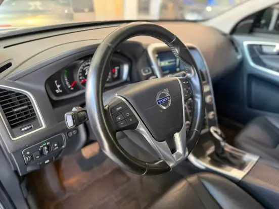 VOLVO-XC60-2.0 T5 KINETIC GASOLINA 4P AUTOMÁTICO VOLVO-XC60-2015