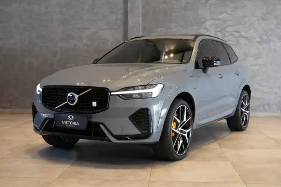 VOLVO-XC60-2023