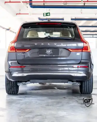 VOLVO-XC60-2023