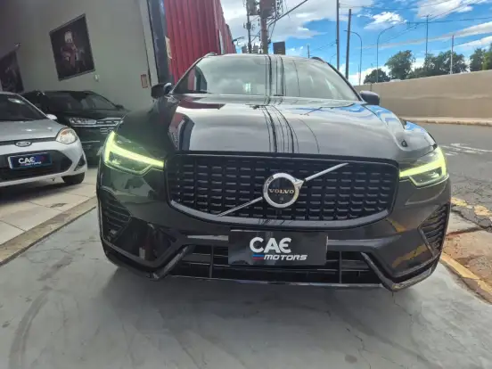 VOLVO-XC60-2023