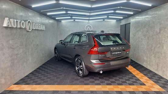 VOLVO-XC60-2.0 D5 DIESEL MOMENTUM AWD GEARTRONIC VOLVO-XC60-2019