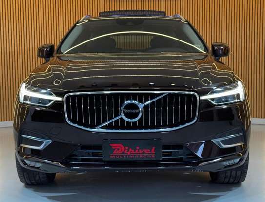VOLVO-XC60-2018