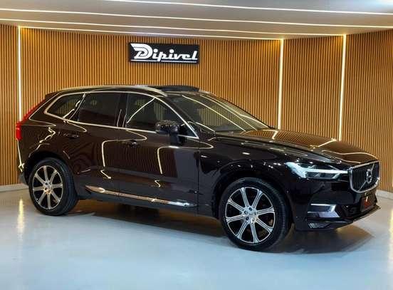 VOLVO-XC60-2.0 T5 GASOLINA INSCRIPTION AWD GEARTRONIC VOLVO-XC60-2018