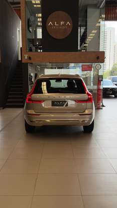 VOLVO-XC60-2022