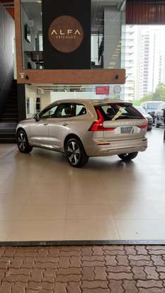VOLVO-XC60-2022