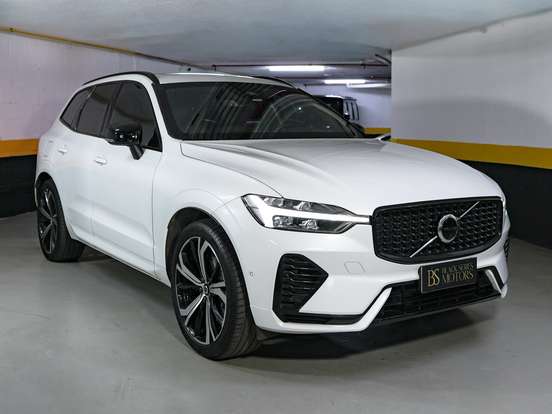 VOLVO-XC60-2022