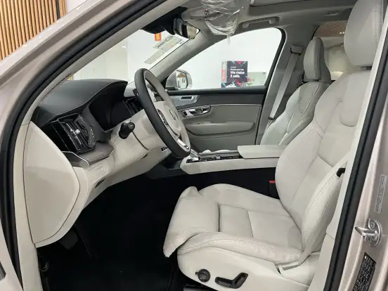 VOLVO-XC90-2.0 T8 PHEV ULTRA AWD GEARTRONIC VOLVO-XC90-2025