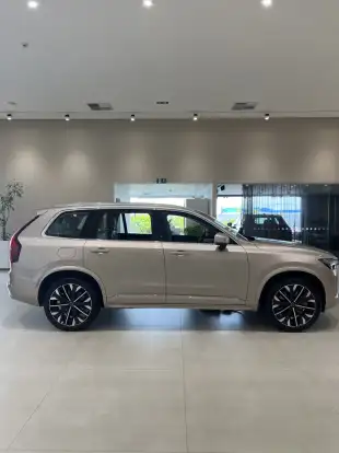 VOLVO-XC90-2026
