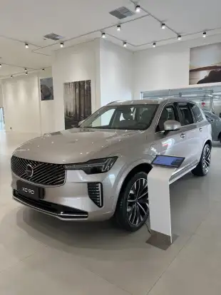 VOLVO-XC90-2026