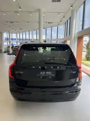 VOLVO-XC90-2026