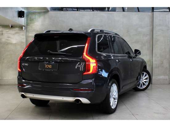 VOLVO-XC90-2016